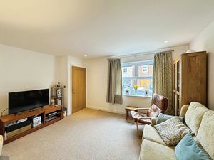 Photo 19- click for photo gallery